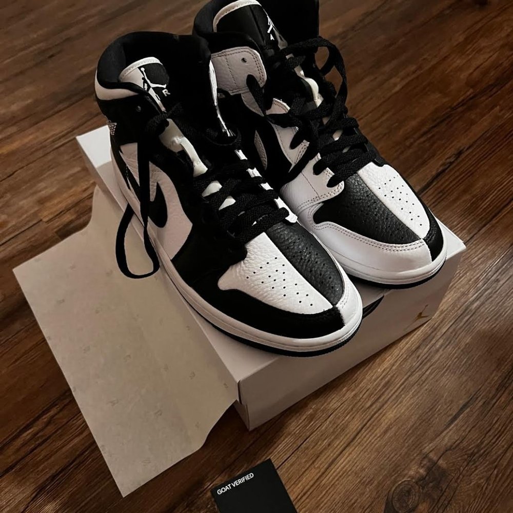 Nike Homage Air Jordan 1 Mids 10.5 womens